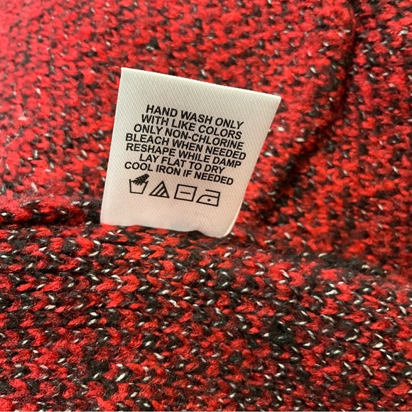 ADRIENNE VITTADINI Red Black Jacquard Coatigan Sweater Jacket With Fringe - Picture 4 of 6